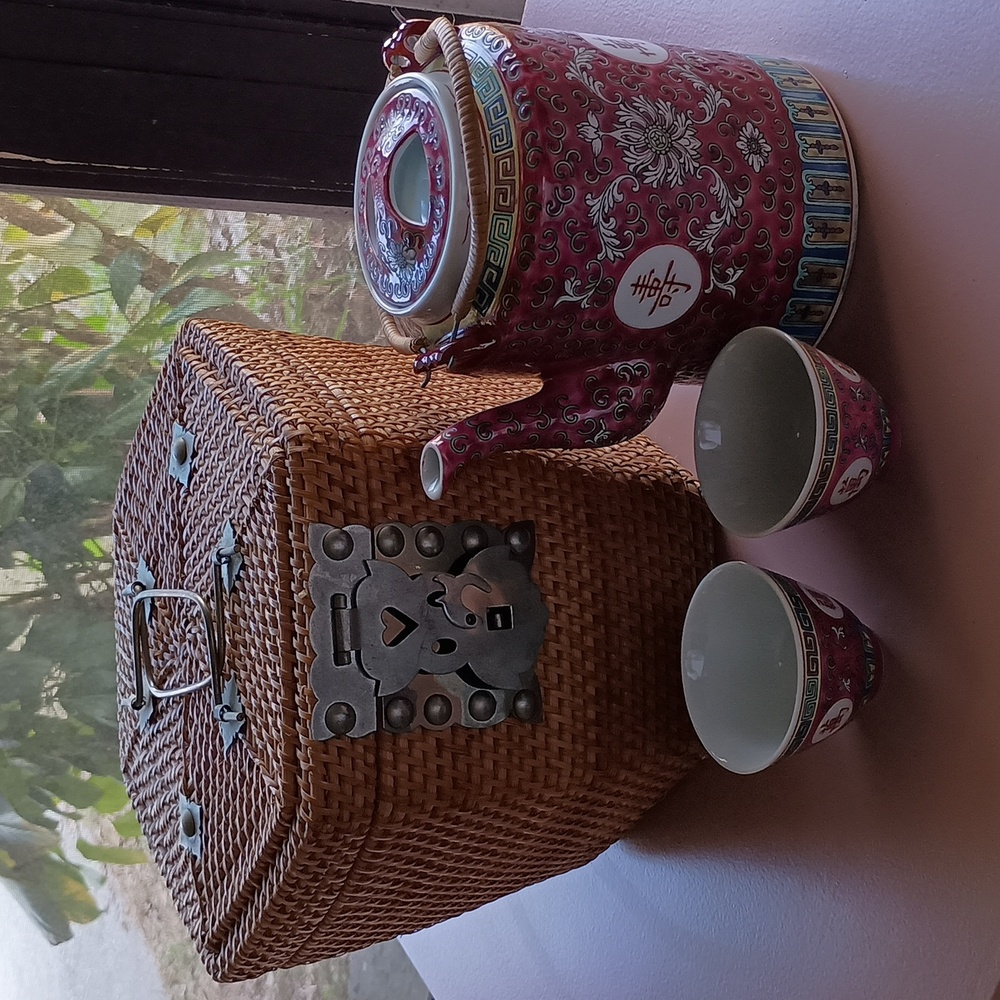 Chinese Famille Tea Set - Picture 13 of 14